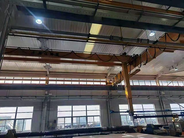 雙梁起重機（伸縮式機械手）.jpg